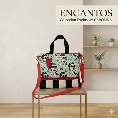 Bolso Colección Carolina mujeres con mariposas – vista lifestyle sobre mesa con fondo neutro