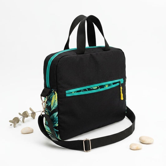 Bolso laptop hojas tropicales verde negro - vista trasera con bandolera