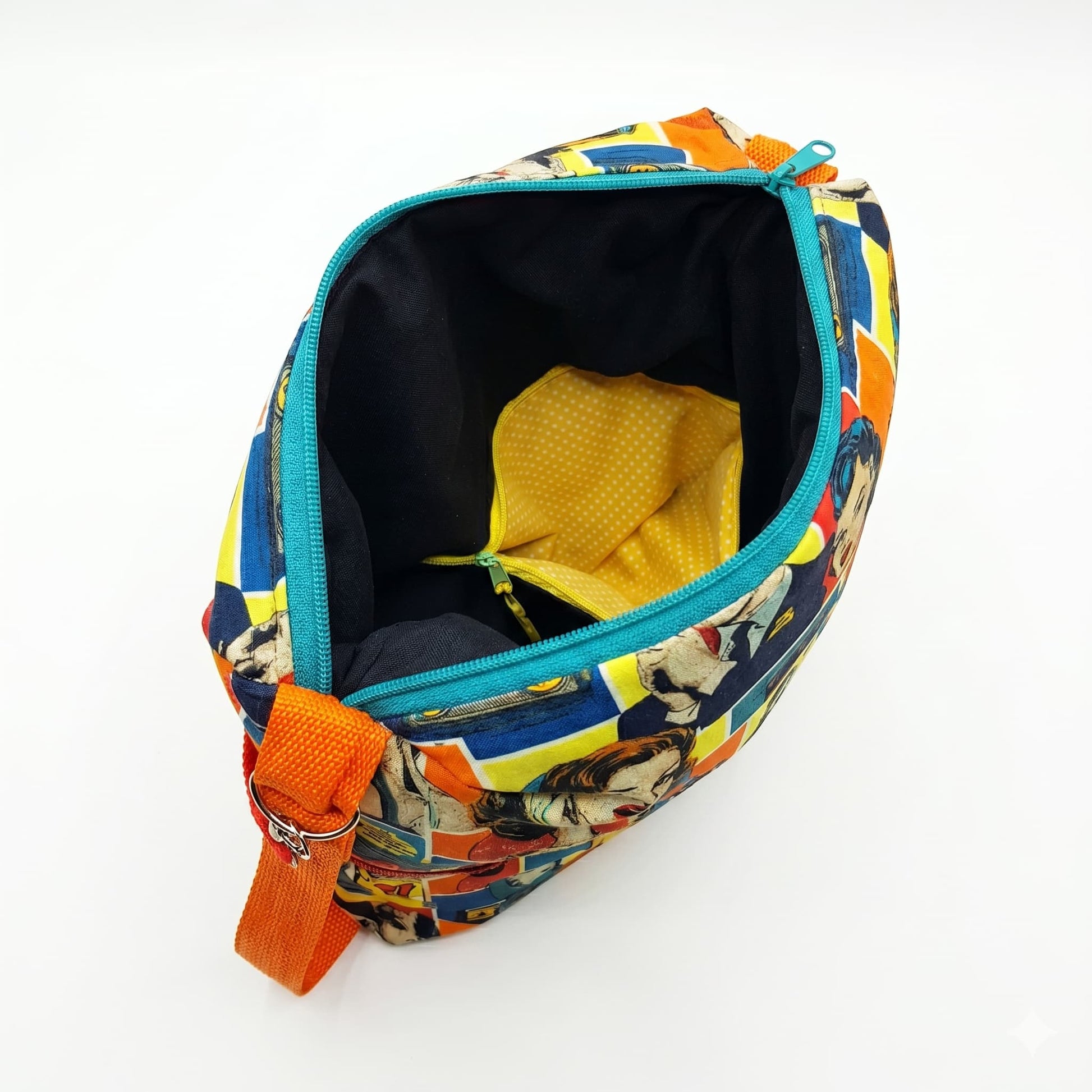Mochila pop art retro con asas ajustables naranjas y asa de mano superior