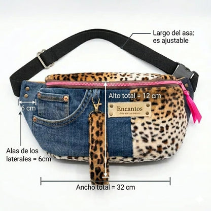 Riñonera Denim y Leopard artesanal en mezclilla con estampado leopardo hecha a mano
