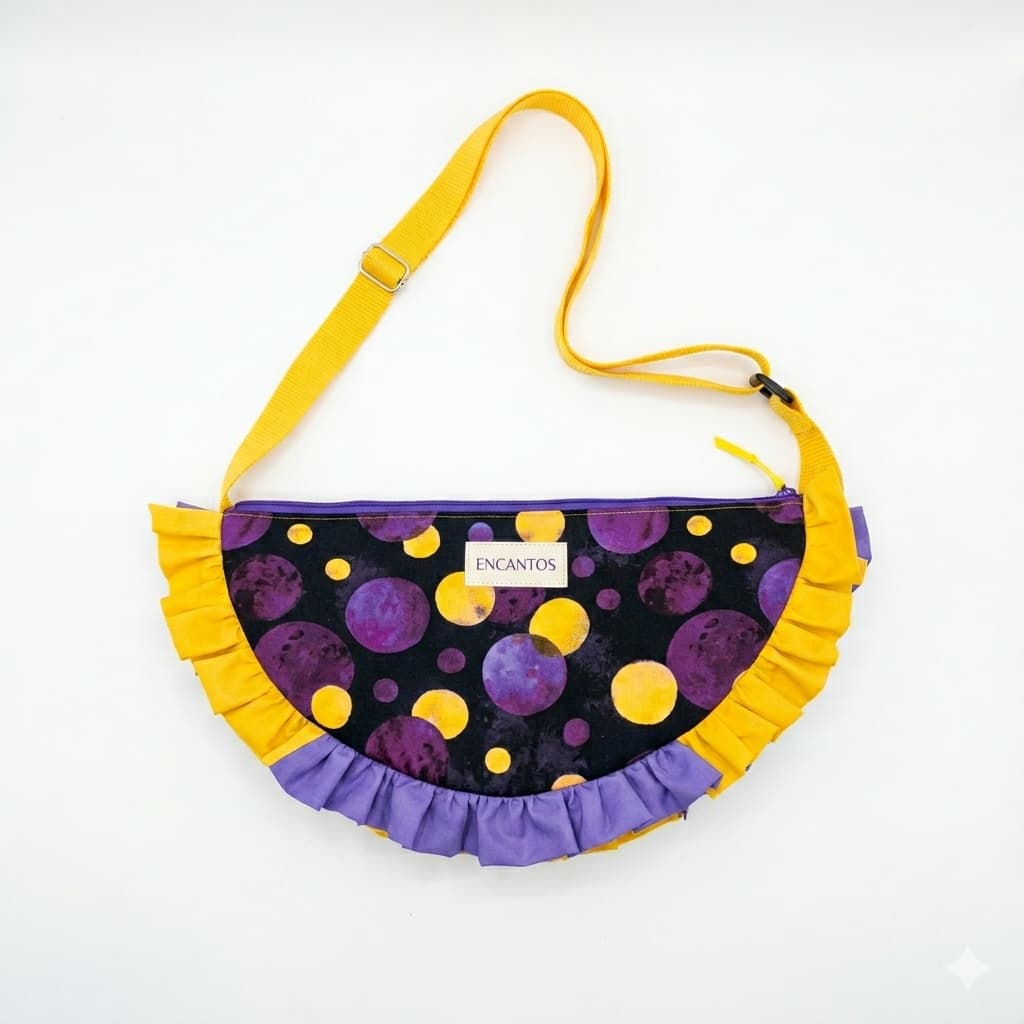 Bolso Media Luna Lunares Morado y Amarillo con Volante Encantos - vista frontal con correa larga